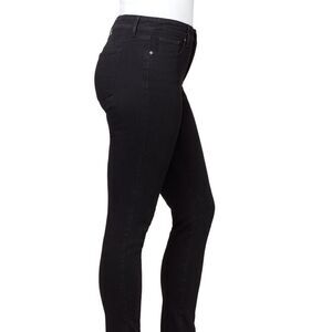 Vickie mid rise begging pant, 10 short